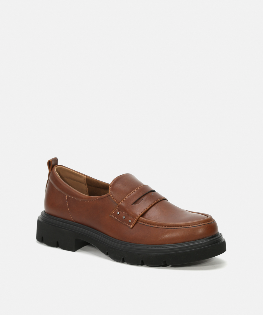Mocasines detalle tachas image number null
